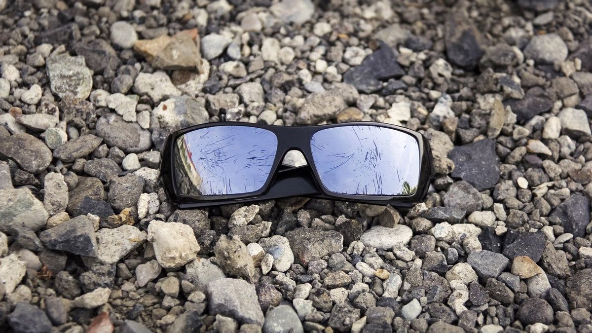 VTG Black Sunglasses W Barely Visible Scratches Amazon.com: Teardrop Vintage Square Sunglasses Woman Classic  main image 3